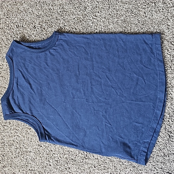 Navy Sleeveless Top with Colorful Print - Picture 4 of 4